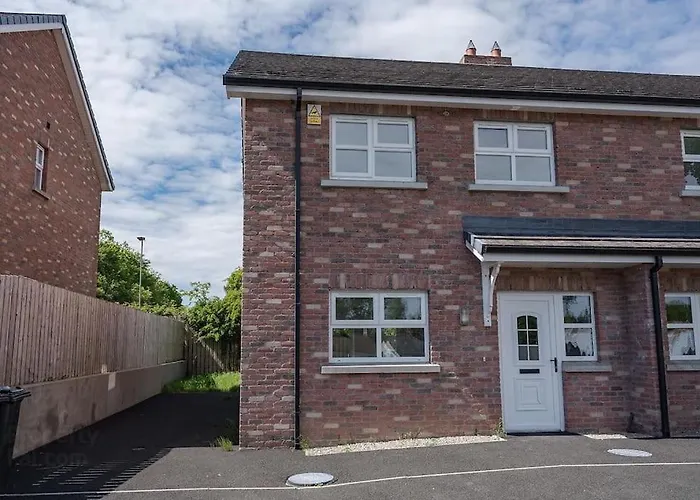 Cashel On The Coast, 3 Bedroom Holiday Home, Ballycastle